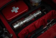 Kit de Emergência Pronto ou Montar: Qual Vale Mais a Pena? Kit de Emergência Pronto ou Montar